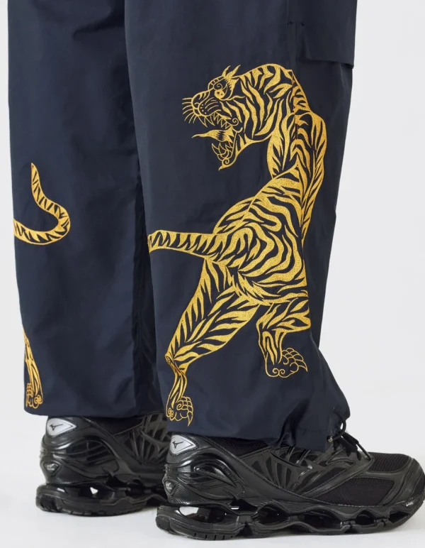 Maharishi Original Snopants*4282 Duelling Tigers Embroidered Loose Snopants® Navy